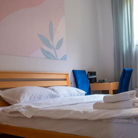 Mint Hotel Прізрен Номер фото